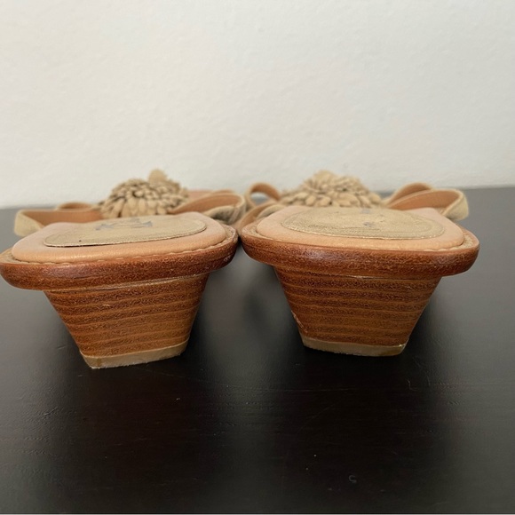 Tommy Bahama Suede Leather Flip Flop Sandals Made in Spain - Picture 6 of 12